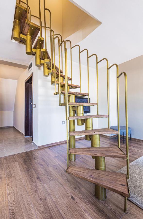 Fancy 1Bd Penthouse With Terrace Near The Centre By Flat Mаnager Apartment Plovdiv Luaran gambar